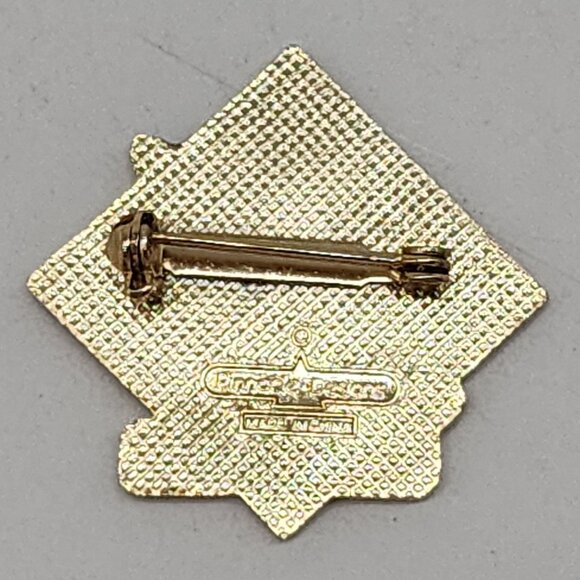 Crested Butte Snowboarder Enamel Pin Vintage Collectible - Picture 5 of 5